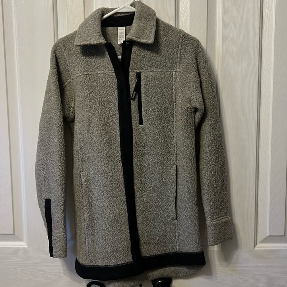 EUC Oiselle Shacket size XS